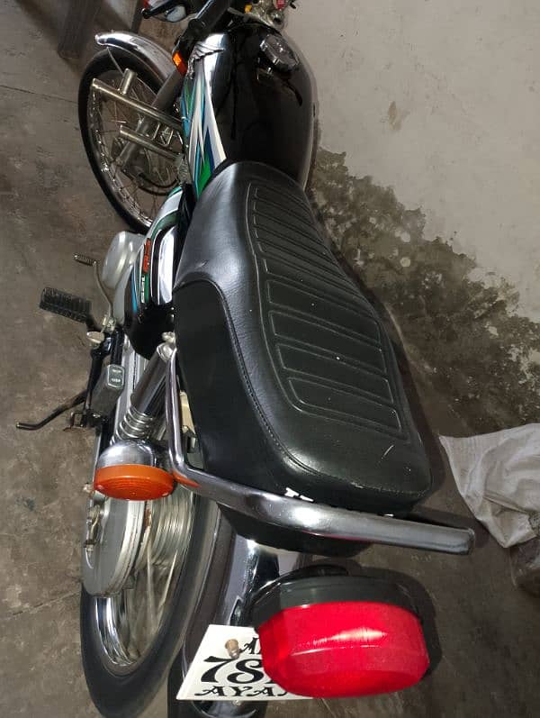 HONDA 125 MODEL 2023 4