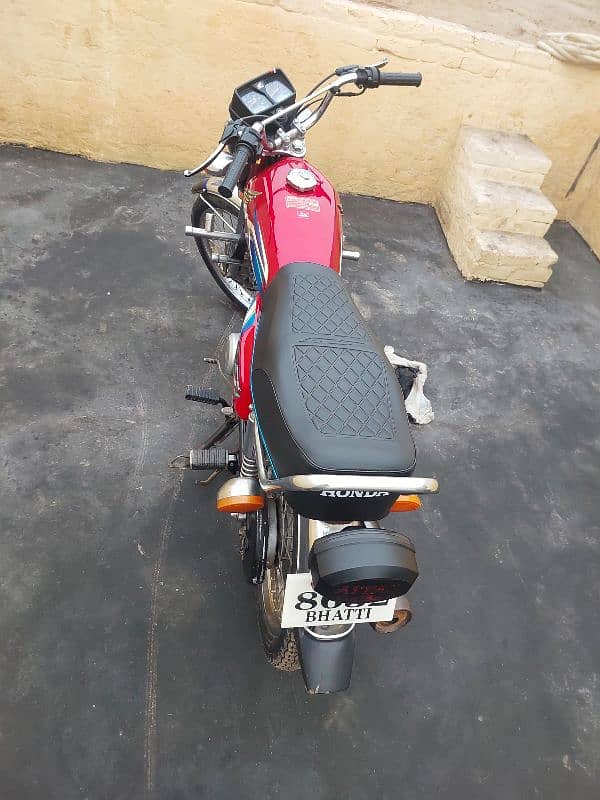 Honda 125 2022 3