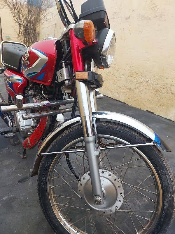 Honda 125 2022 5