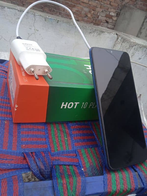 Infinix Hot 10 Play With Box Charger and back cover 4/64 1