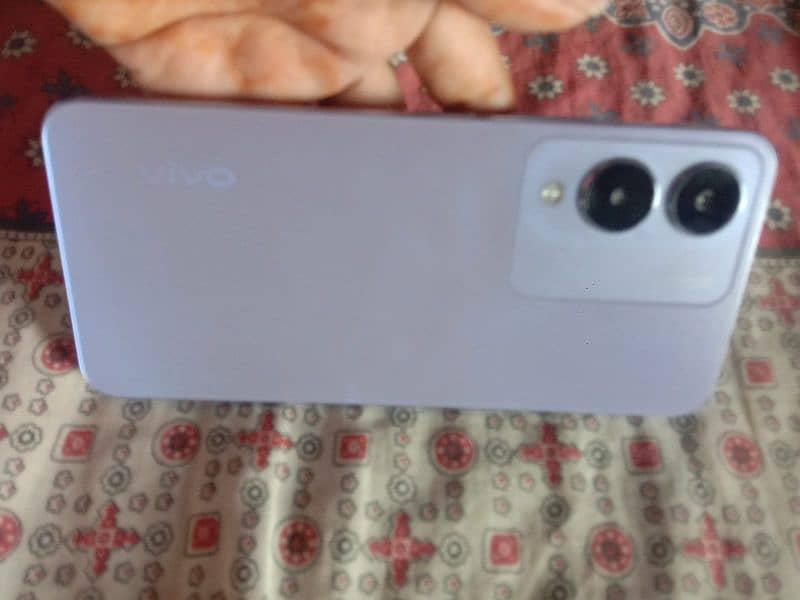 vivo y17s 6 mnth usee 4