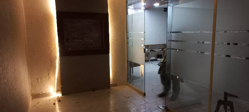 OFFICE FOR RENT IN GULBERG III 9