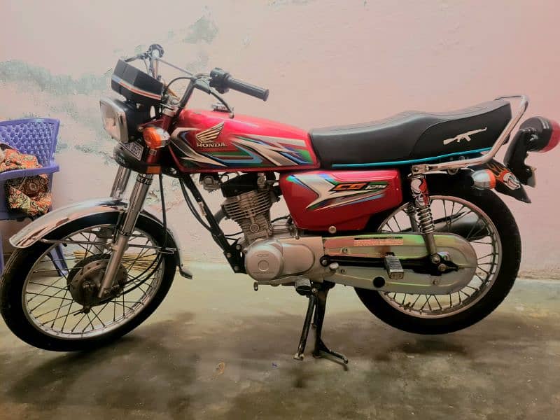 Honda 125 22/23 model 0