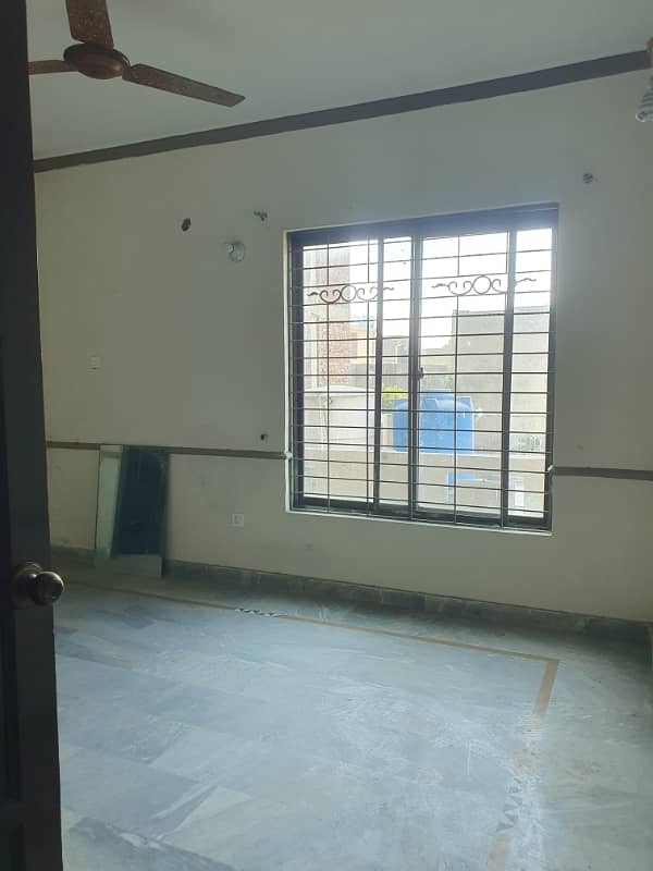 10 Marla House For Rent at DHA Main Bullevard Lahore 5