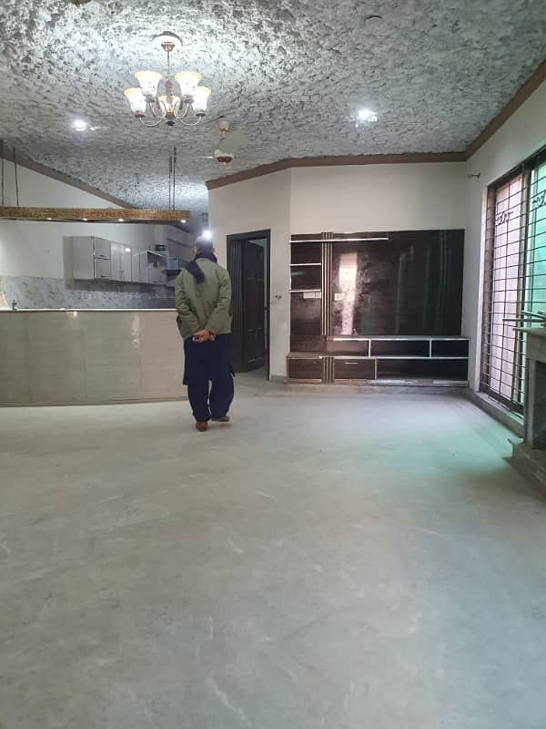 10 Marla House For Rent at DHA Main Bullevard Lahore 8