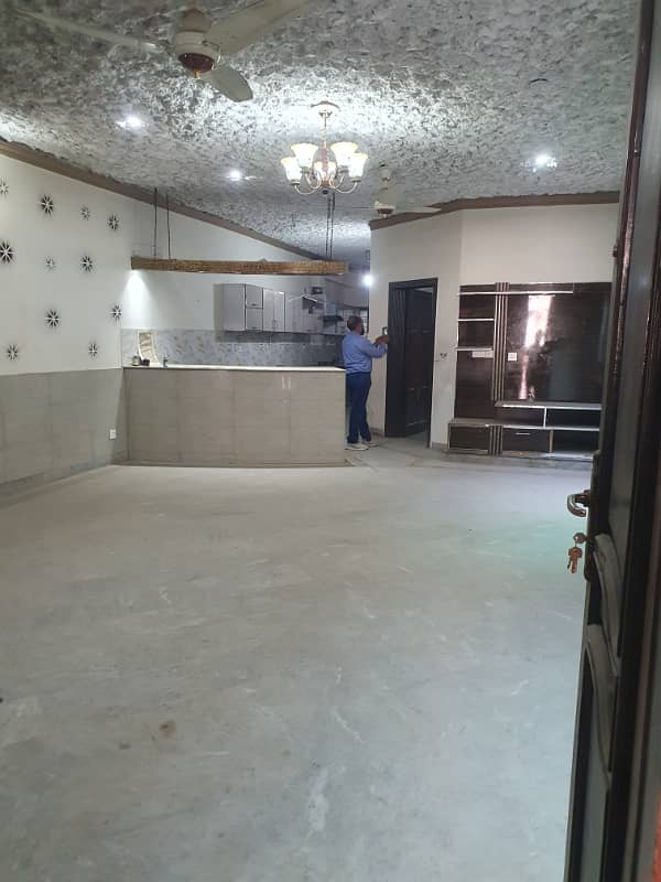 10 Marla House For Rent at DHA Main Bullevard Lahore 12