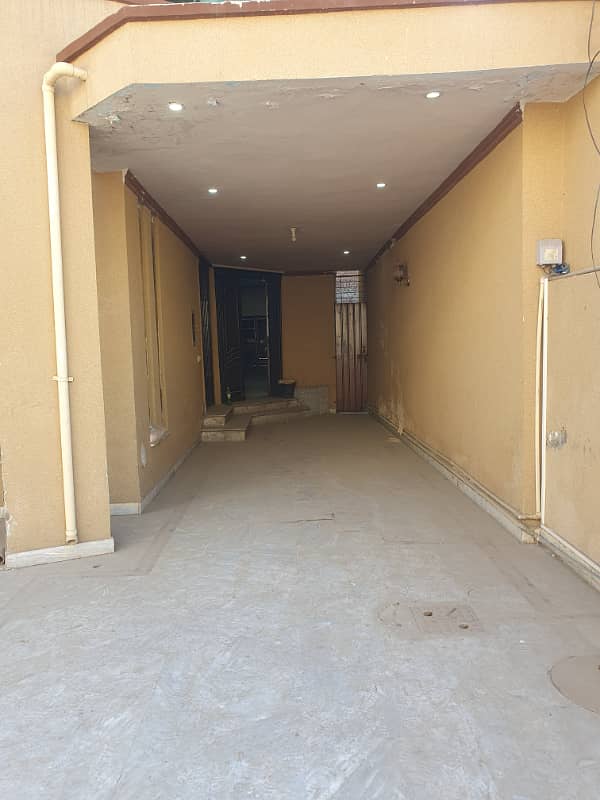 10 Marla House For Rent at DHA Main Bullevard Lahore 13