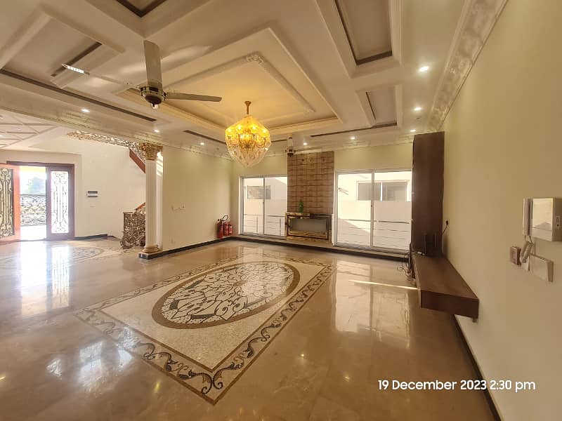 1 Kanal Full House For Rent In DHA Ph 6 17