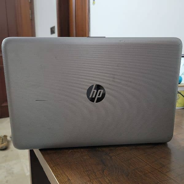 HP AMD A10-9600P 5