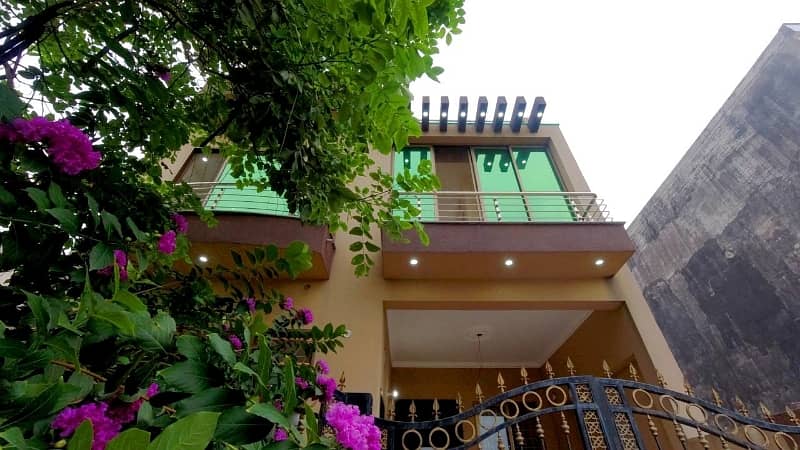 Prime Location House For Sale In Rs. 22000000 3