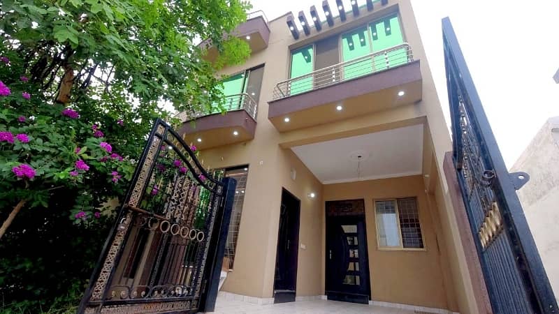 Prime Location House For Sale In Rs. 22000000 4