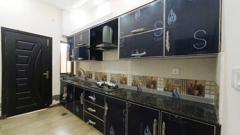 Prime Location House For Sale In Rs. 22000000 8