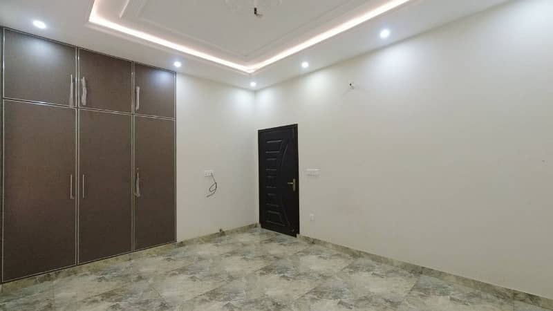 Prime Location House For Sale In Rs. 22000000 11