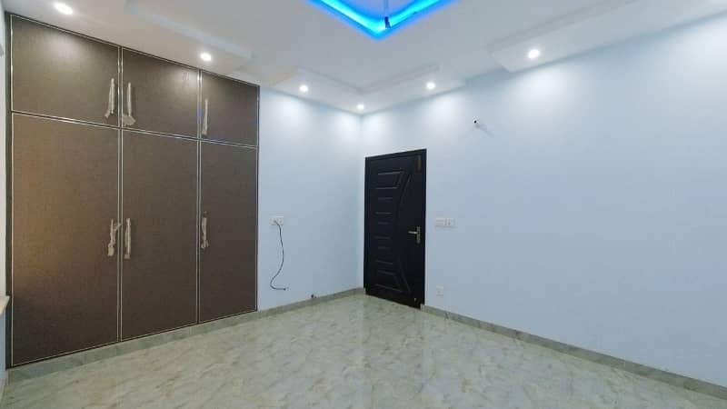 Prime Location House For Sale In Rs. 22000000 19