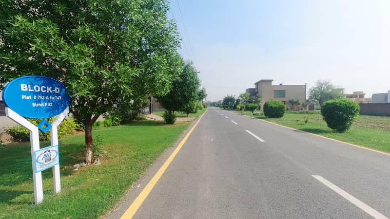 Back Of MAIN BOULEVARD 100 Ft Rd 1 Kanal TOP LOCATION PLOT For Sale In AWT PHASE 2 21