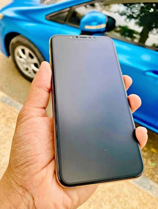 IPHONE 11PRO 256GB PTA APPROVED 1