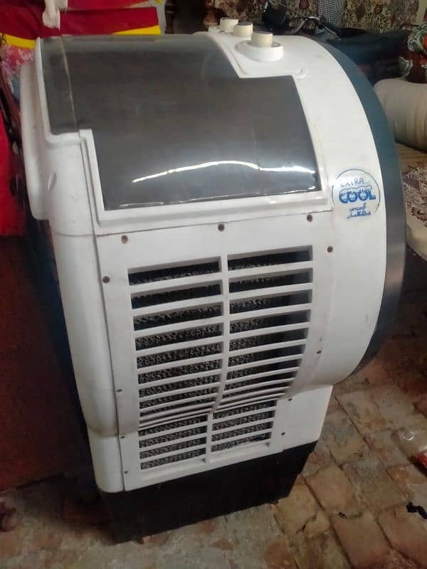 air collar good condition for sall.  03104356914 4