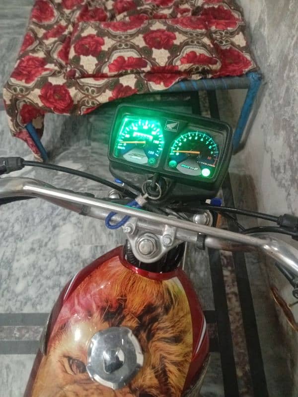 honda 125.2014 model sham  5 bjy ky bad rabta kry 1