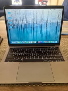 macbook pro 2016 13' with touch bar