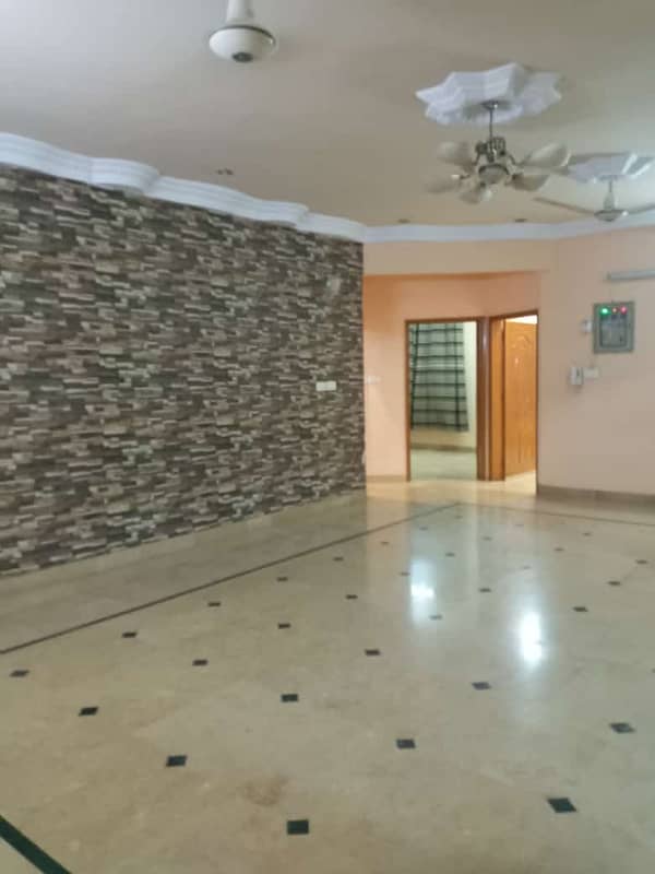 silenet commercial independent bungalow for rent in johar 10