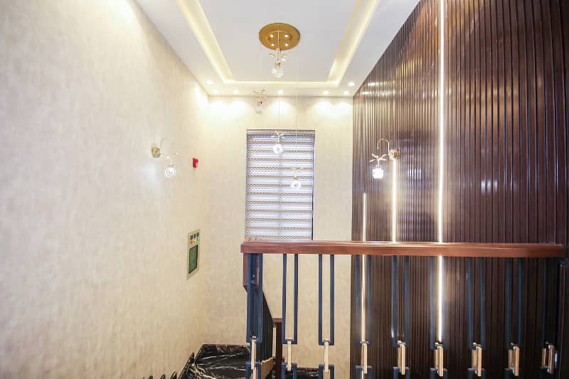 Daily Basis  Luxury house Available For Rent Fully Furnished 3 Bedroom Luxury house For Rent 17