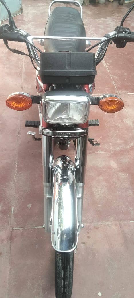 Honda CG 125 2023 model Red colour unregistered fresh bike 0