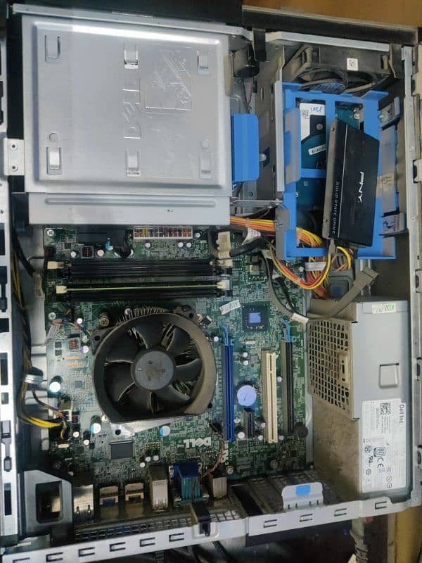 Dell PC Core i5 New Condition 7