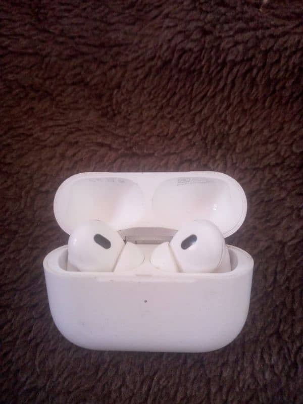 Apple Airpods pro 2nd generation 1