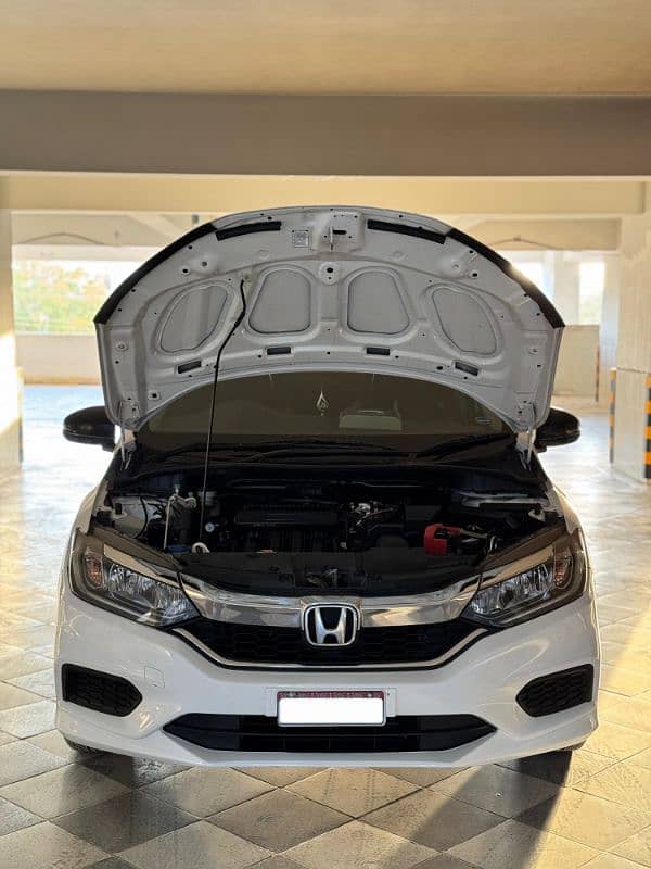 Honda City IVTEC 2021 fully loaded 11