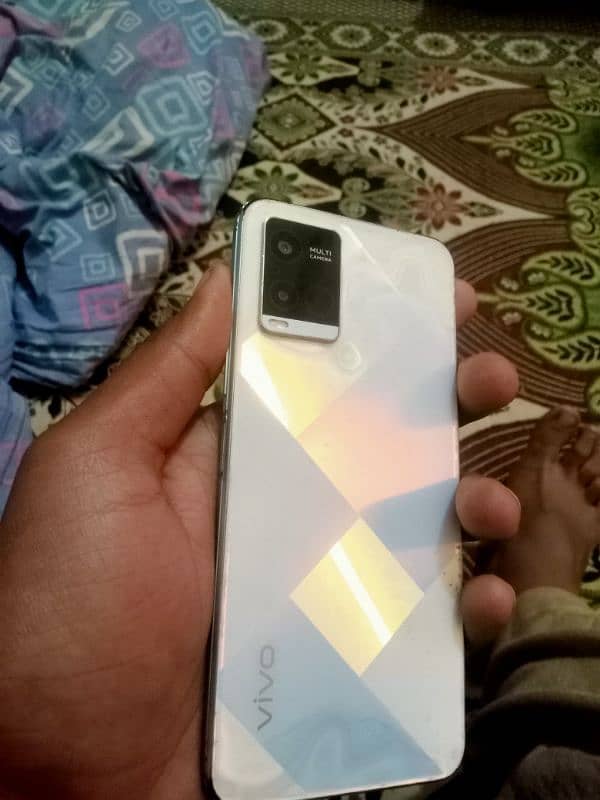 Vivo y21 All ok Only mobile and charger 7/10 Condition 5