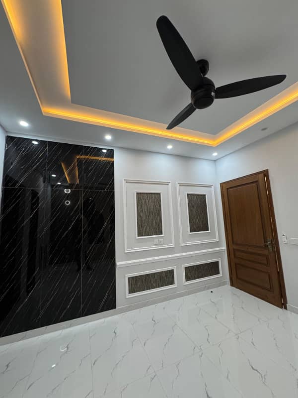 5 MARLA BRAND NEW HOUSE FOR SALE ON 3 YEAR INSTALLMENT IN REHAN GARDEN PH-2 24