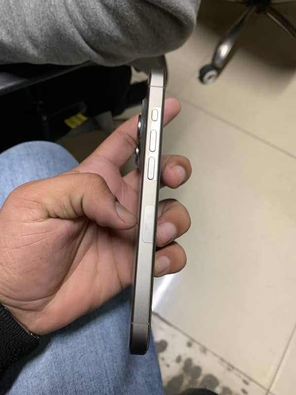 iphone 15 pro jv 128 jb non pta 2