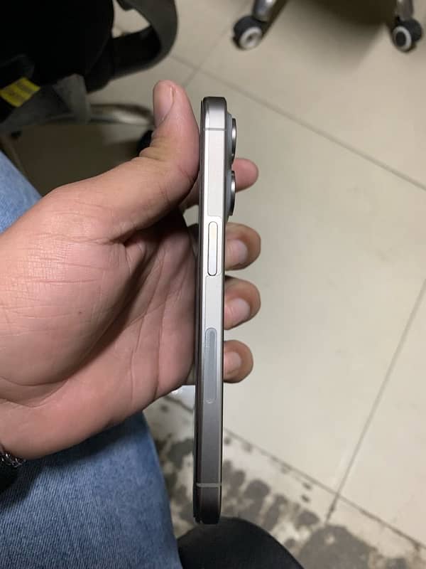 iphone 15 pro jv 128 jb non pta 5