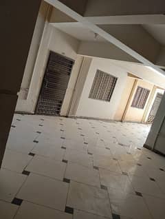 Main Gulistan e Johar Flat Good Condition KINGS PALM RESIDENCY Phase 2 Main Road Project 1850 Sq Ft Area