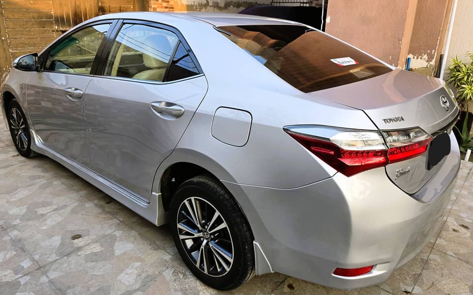 Toyota Corolla Grande model Oct 2019 3