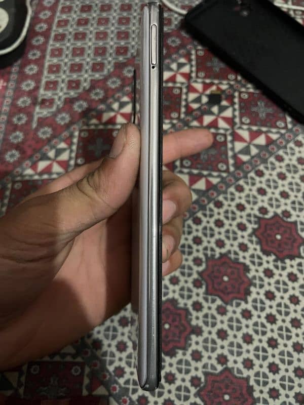 Samsung a51 10/9 condition 2