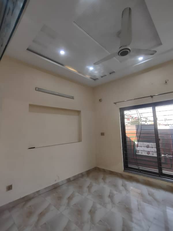 5 MARLA BRAND NEW HOSUE FOR SALE IN VERY REASONABLE PRICE ( LOW COST G BAHRIA ORCHARD LAHORE ) 4