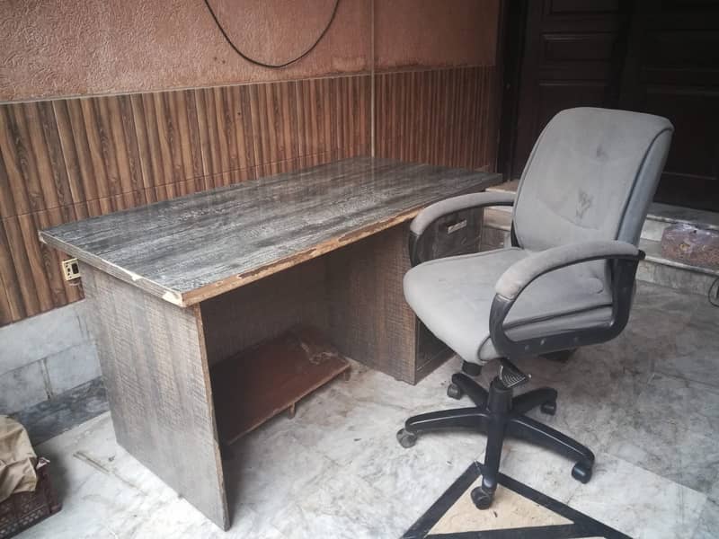 Office Table with Chair 4