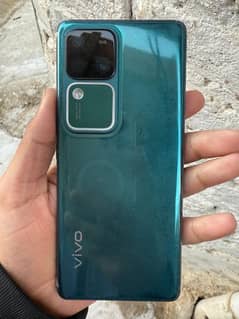 Vivo V30