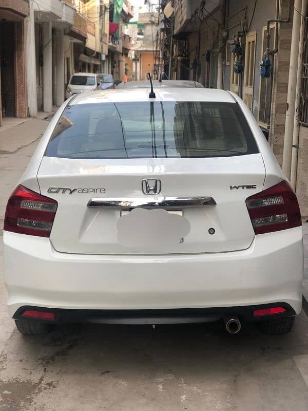 Honda City Aspire 2015 6