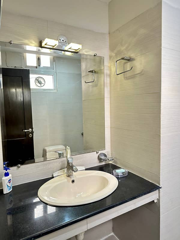 DAILY BASIS LUXURY ONE BED FURNISHED FLAT FOR RENT IN F11 2 MARKAZ 15