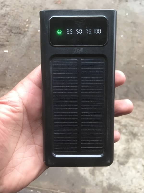 Solar Power Bank 0