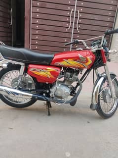 Honda 125 10/10 condition