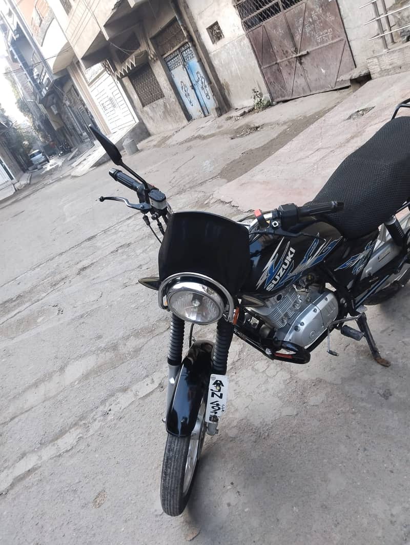 Suzuki Gs150 10/10 100%orignal bike one hand use urgent for sale 0