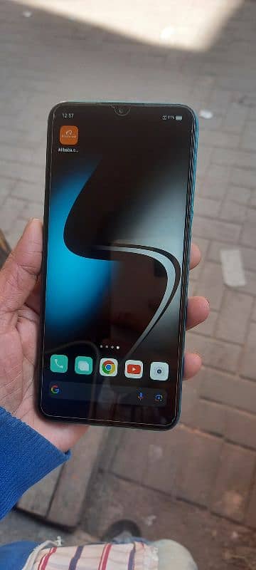 Realme 5i 4/64 1