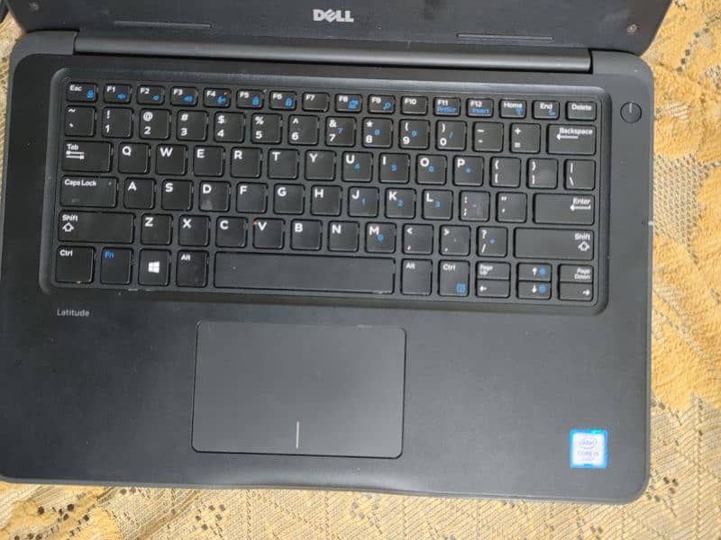 Dell latitude 3380.128gb SSD . 8gb ram . not a single issue. 4