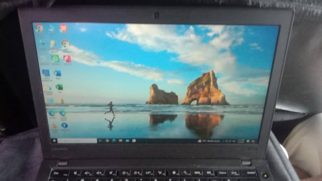 Title: Lenovo ThinkPad Core i5 - Windows 10 Pro - 256GB SSD - 8GB RAM 1