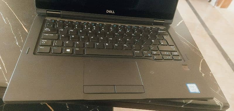 Dell Latitude 7390 2-in-1  - 8th Gen Ci5 QuadCore (came in lot) 3