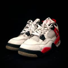 Air Jordan 4 Retro cement