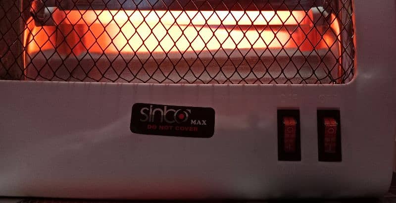 Sinbo Quartz Heater 400 + 400 - 800w with Tip Over Switch 10